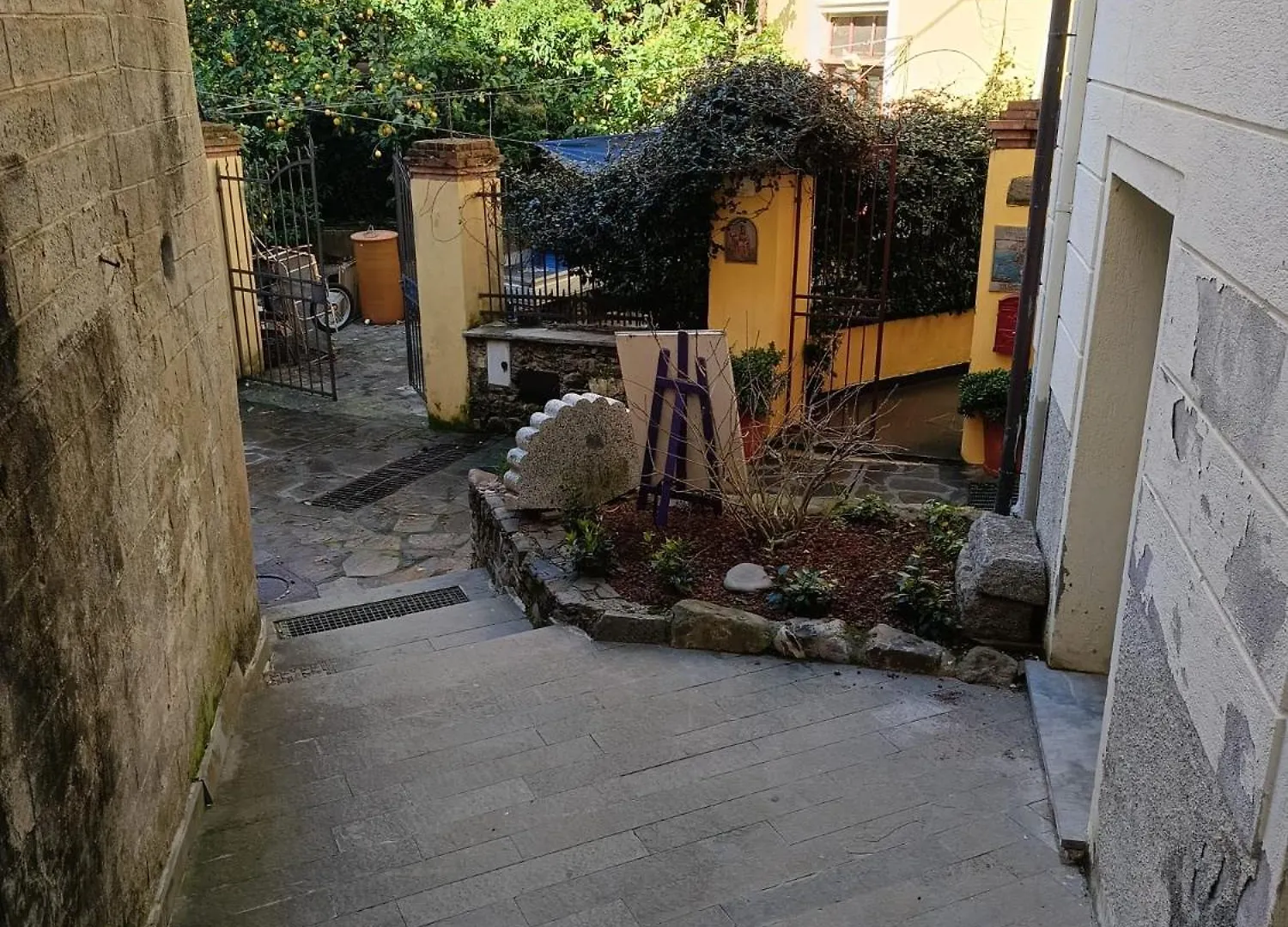 Apartment Chez Diego With Ac And Garden Monterosso al Mare Italy